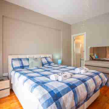 Apartment Caesar with Pool Access and Balcony Rooms