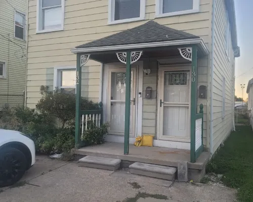 Waterfront with Boat Dock 1-Bedroom on Detroit River Canal. Good for 4 People 懷恩多特酒店