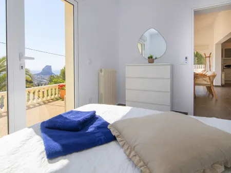 Tequila Отели в г. Кальпе