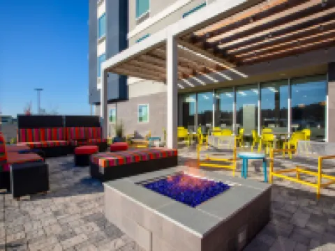 Home2 Suites by Hilton Calhoun Hotels in Calhoun