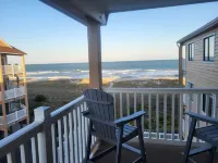 Top floor oceanfront condo in sand pebbles, pool