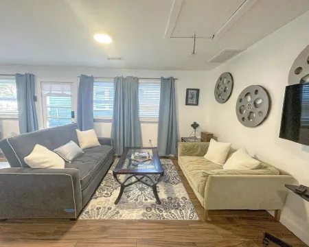 Beach Access  BBQ Grill  Cozy Studio  WIFI 長灘酒店