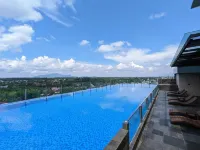 Grand Zuri Lubuklinggau by ZHM - ที่มีสระว่ายน้ำ