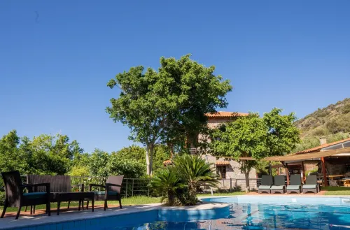 Iris Stone Built Villa - 4 stjerner