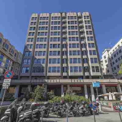 San Babila Duomo View with Shared Rooftop Terrace Hotel Exterior