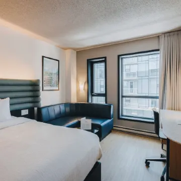 Le Dauphin Montréal Centre-Ville