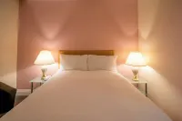 Britannia Sachas Hotel Manchester - สัตว์เลี้ยง