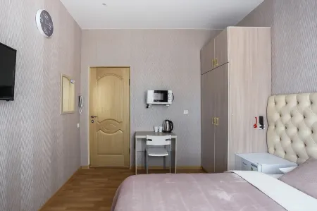 Мини-отель «Гранат» Отели рядом с достопримечательностью «Сад на острове»