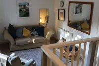 Yewtree Cottage - 'The Art House' and Garden