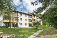 Vvf les Écrins Saint-Léger-Les-Mélèzes Hotels in Saint-Bonnet-en-Champsaur