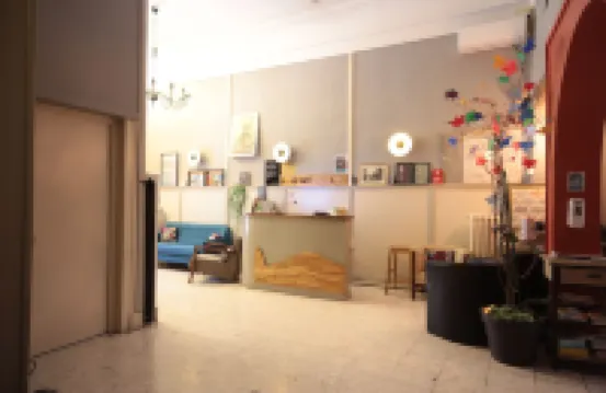 Hôtel des Arts, Artisanal et Indépendant