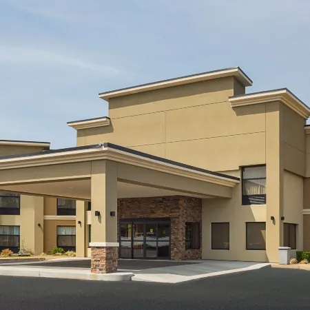 Clarion Inn & Suites