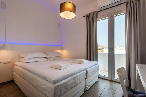 White Rock Milos Suites