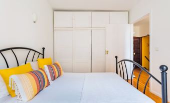2Br at Chiado Historical Heart of Lisbon