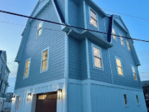 BRAND NEW, CUSTOM CONSTRUCTION! Lewes Beach Hideaway, steps to beach & town!!