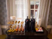 Hotel Fiona – No Resort Fee Hotels near Monarch