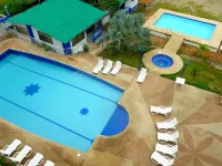 Costa Paraiso - Pools