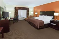Wyndham Lake Charles Hotels near Sam Houston Jones State Park