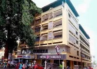 Hotel Yamuna Hotel di Adoor
