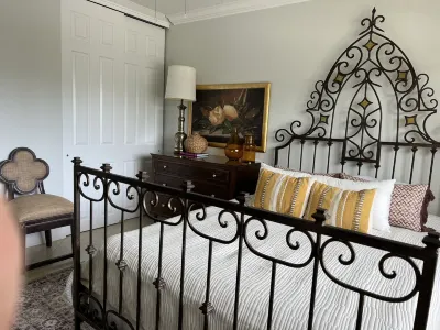 Fernando Flats Hotels in Palm Beach Shores