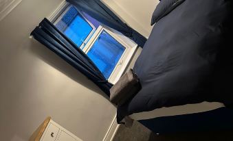 2 Bed House - Garden & Excellent Wifi