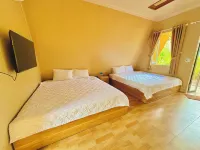 Xanh Homestay Hotel a Phù Cát District