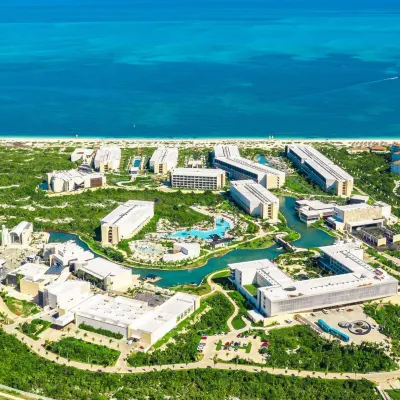 Grand Palladium Select Costa Mujeres - All Inclusive Hotels near Cancun Bus Station