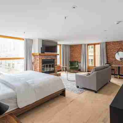 Lofts du Vieux-Port by Gray Collection Rooms