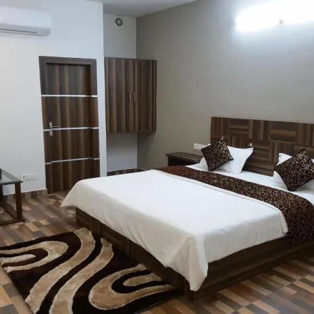 Hotel Lavenir