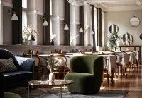 Ascot Hotel - parking