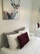 Modern 3 Beds in Convenient Location - Parking