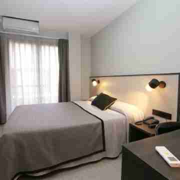 Hotel Esplugues Rooms