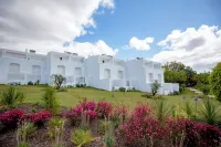 Villas d'Água Beachfront Resort Отели в г. Ольюш-де-Агуа