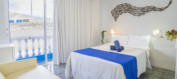 Hostel Neon Tenerife Hotels in Abona