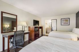 SureStay Hotel by Best Western Sarasota Lido Beach