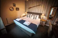 The Ring Pub Bed and Breakfast Hotels in Rhosgoch