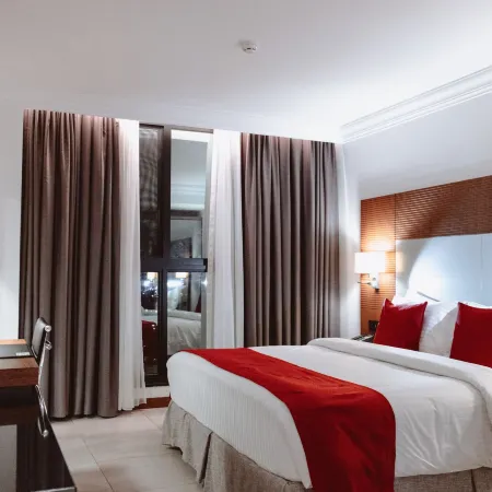 Star Land Hotel Bastos