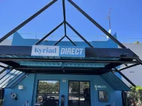 Kyriad Direct Martigues Hôtels à proximité de : Centre commercial Carrefour Port de Bouc