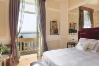 Grand Hotel des Etrangers - balcony