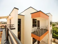 Washington Court Apartments Hotels near Tesano