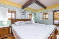 Homestead Bahor with Whirlpool - Happy Rentals
