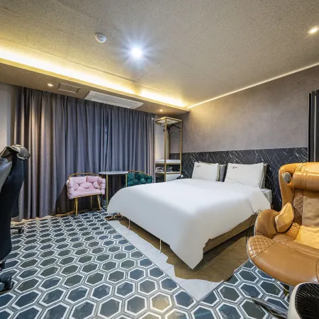 Z Hotel