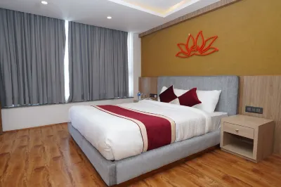 Lotus Club Boutique Hotel فنادق في Tarakeshwar
