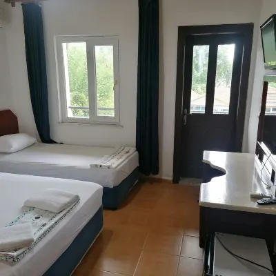 باسا ريستورانت آند بانسيون Hotels near شاطئ بالديبي (Beldibi Beach)