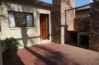 Mckala Guesthouse Hotels near Oppenheimer Gardens