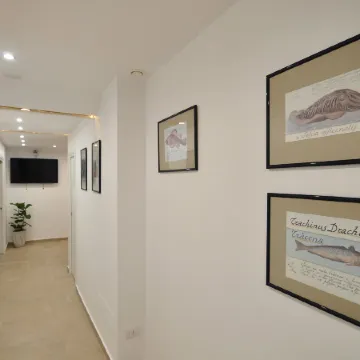 Delco Naples Отели рядом с достопримечательностью «Лунгомаре Карачоло»