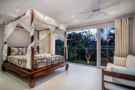 Villa Banromyen 50ab Siamroyalview 70mtrs to Beach Отели рядом с достопримечательностью «Chao Por Koh Chang Shrine»