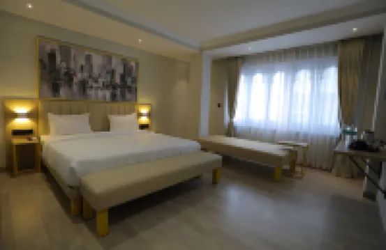 Hotel City Express by Downtown