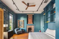 Grand Maloney Hotel