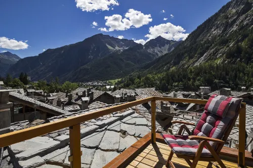 Maison la Saxe Hotels in Courmayeur